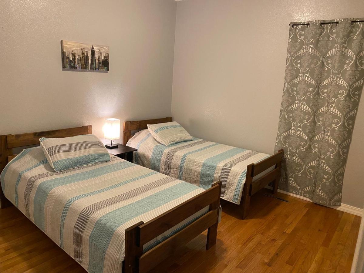 Cozy House With Large Free Parking On Premises Villa Springfield Exterior foto